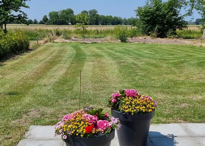 Hotel Vakantiewoning Maas En Waal 195 4*