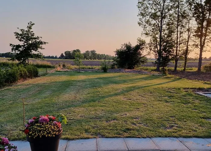 Vakantiewoning Maas En Waal 195 4*