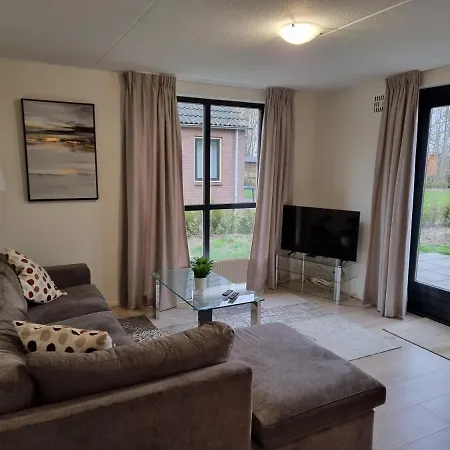 Vakantiewoning Maas En Waal 195 4*